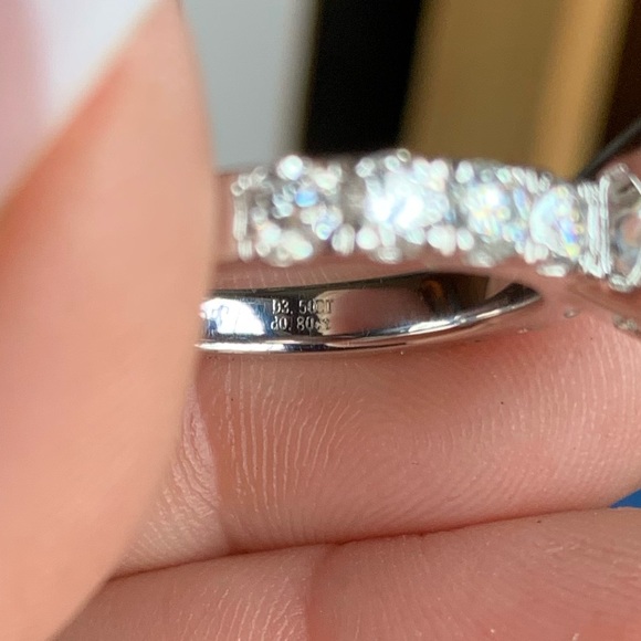 #102 Absolutely stunning 4.3cttw brilliant white Moissanite ring - Picture 9 of 11